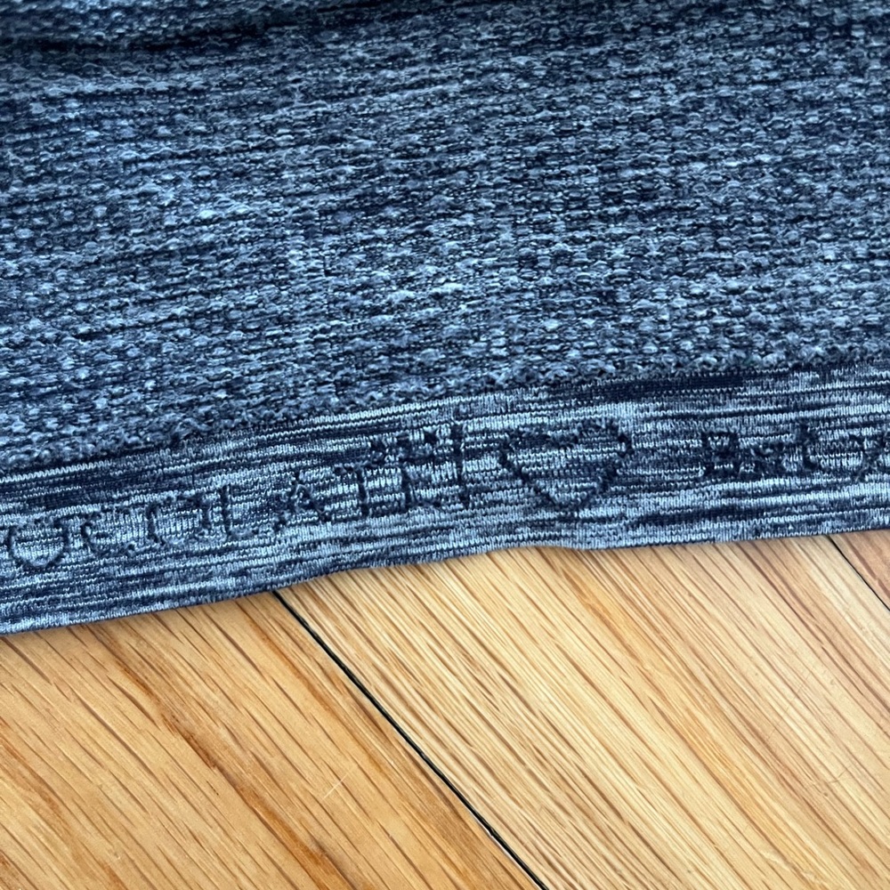 Lululemon swiftly tee, women’s 6, purple-grey